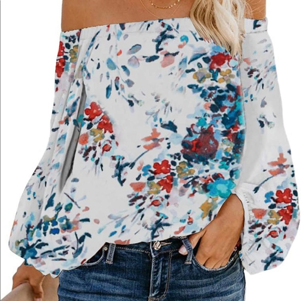 Flowy off the shoulder blouse with balloon sleeves
